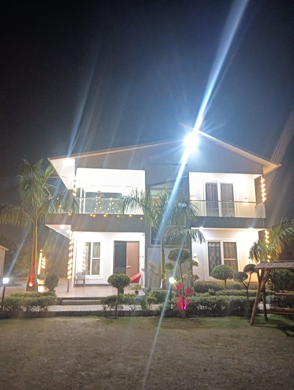 Dubai Farms — luxury farmhouse near Noida