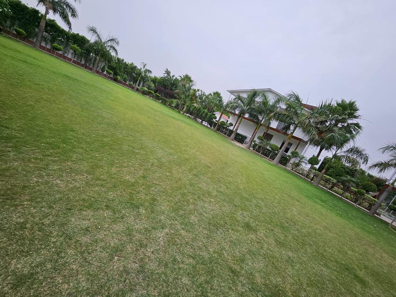 Manasvi Farms — luxury farmhouse near Noida
