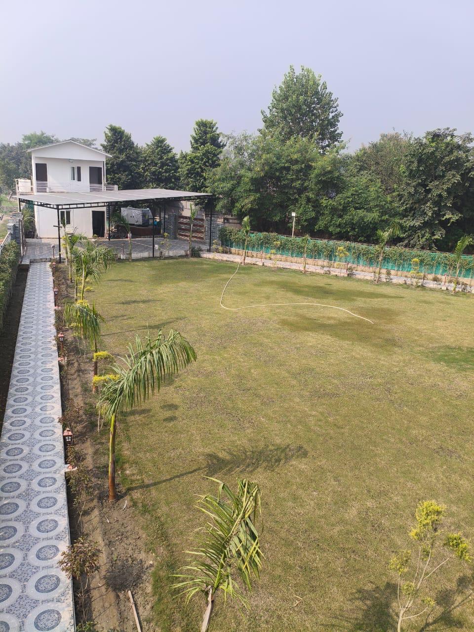 Yamuna Riverfront — luxury farmhouse