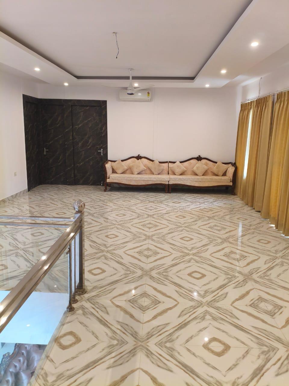 Yamuna Riverfront — luxury farmhouse near Noida